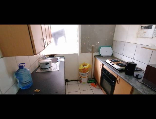 2 BEDROOM FLAT FOR SALE IN ELANDSHEUWEL